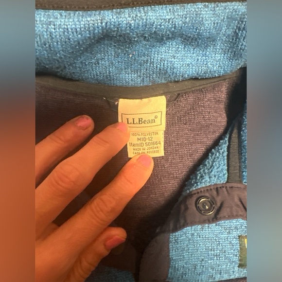 LL Bean 100% Polyester Youth Half button up in Size M10-12 - Picture 5 of 5